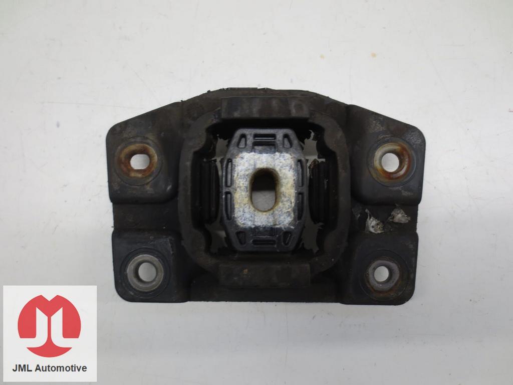 MOTORSTEUN VW UP, Auto-onderdelen, Gebruikt, -, Volkswagen, -