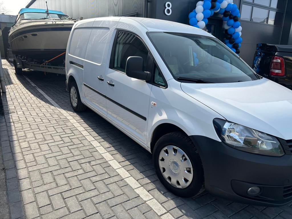 Volkswagen Caddy maxi dsg 1.6 D 75KW 2012, Auto's, Euro 5, Stof, Zwart, 4 cilinders