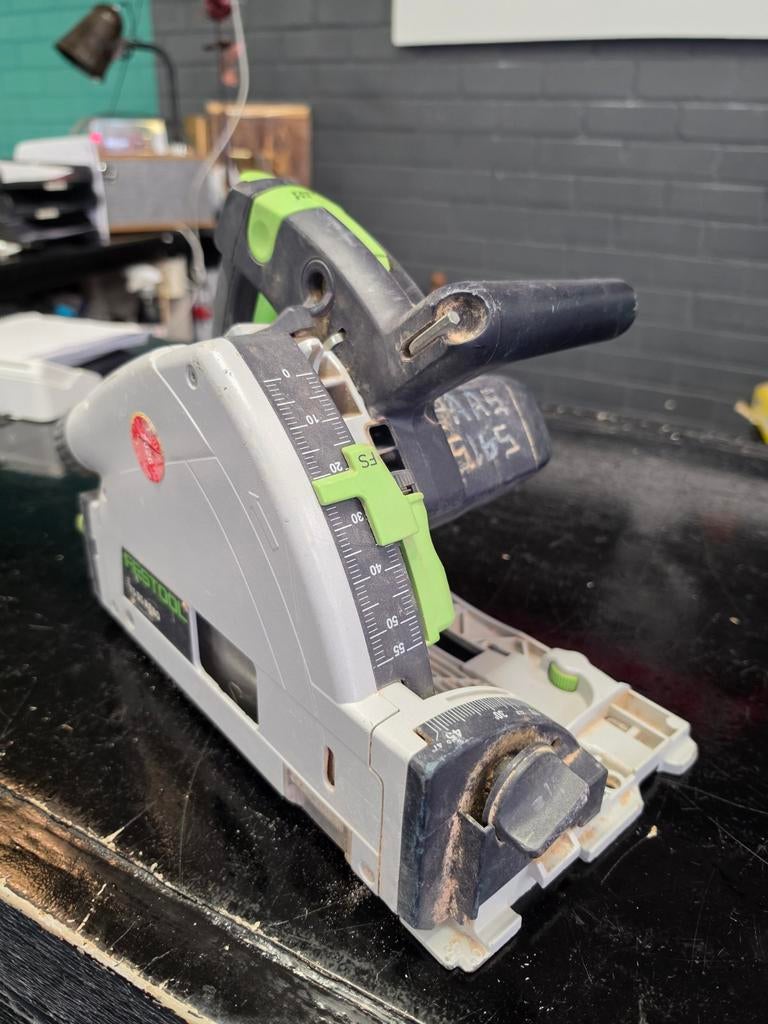 Festool Cirkelzaag TS 55 REBQ - Krachtige invalzaag, Doe-het-zelf en Verbouw, Gebruikt, Invalzaag, Ophalen of Verzenden, 30 tot 70 mm