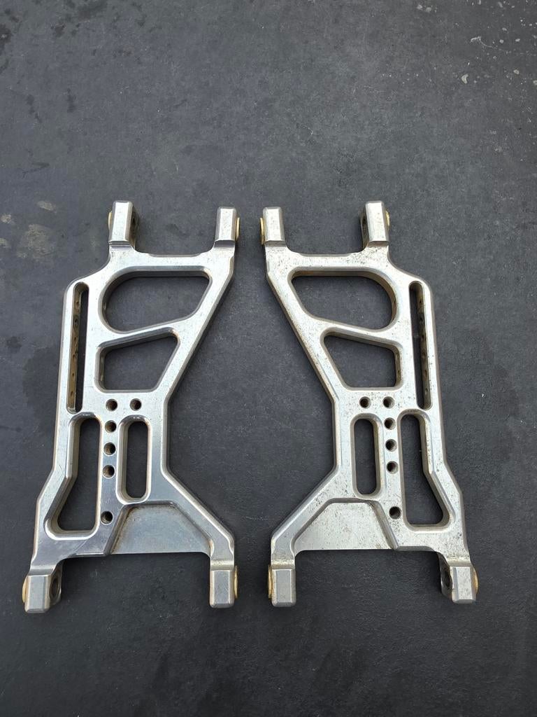 Hormann achterdraagarmen tk (Fg,losi,hpi), Hobby en Vrije tijd, Modelauto's | 1:5 tot 1:12, Ophalen of Verzenden, Auto