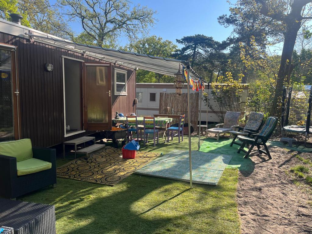 Gezellige 6-persoons stacaravan te huur op Camping Bakkum, Ophalen of Verzenden, Zo goed als nieuw, Veranda