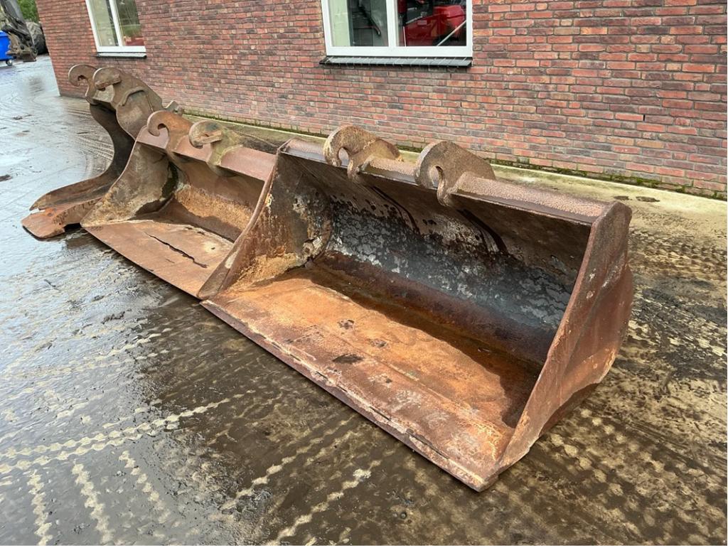 2x graafbak kraanbak CW30 opknappers 180cm 195cm, Doe-het-zelf en Verbouw, Gereedschap | Machine-onderdelen en Toebehoren, Gebruikt