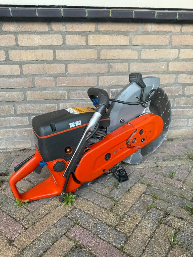 Husqvarna k770 bandenzaag motorzaag motorslijper slijper, Ophalen, Zo goed als nieuw, 1200 watt of meer, 70 mm of meer