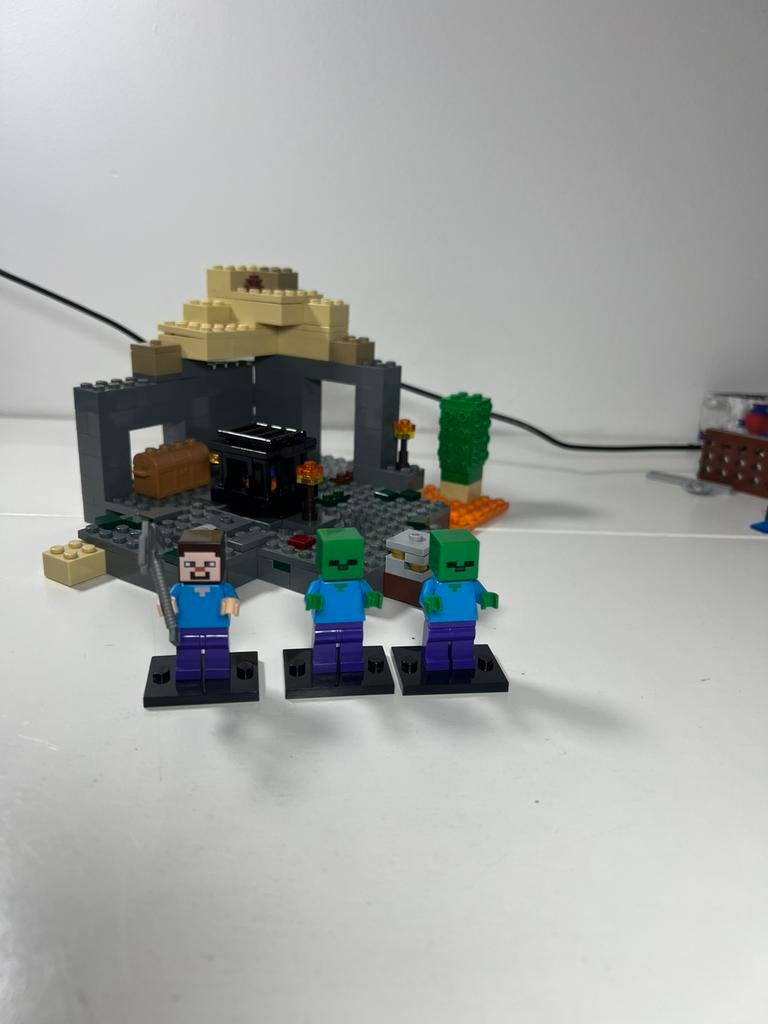 Lego 21119 minecraft dungeon, Ophalen of Verzenden, Zo goed als nieuw