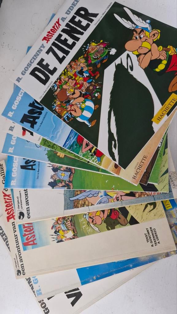 9 oude Asterix stripboeken, Boeken, Stripboeken, Ophalen of Verzenden