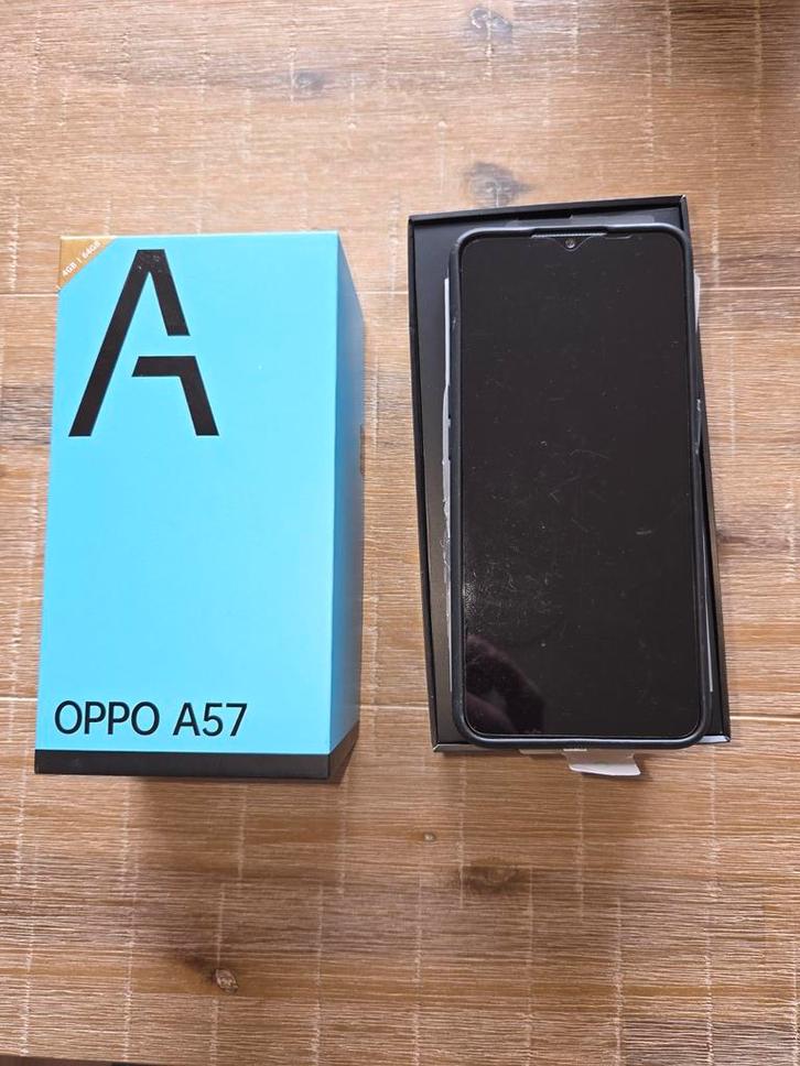 OPPO A57 - 4GB RAM, 64GB opslag, Telecommunicatie, Mobiele telefoons | Overige merken, Zo goed als nieuw, Zonder abonnement, Zonder simlock