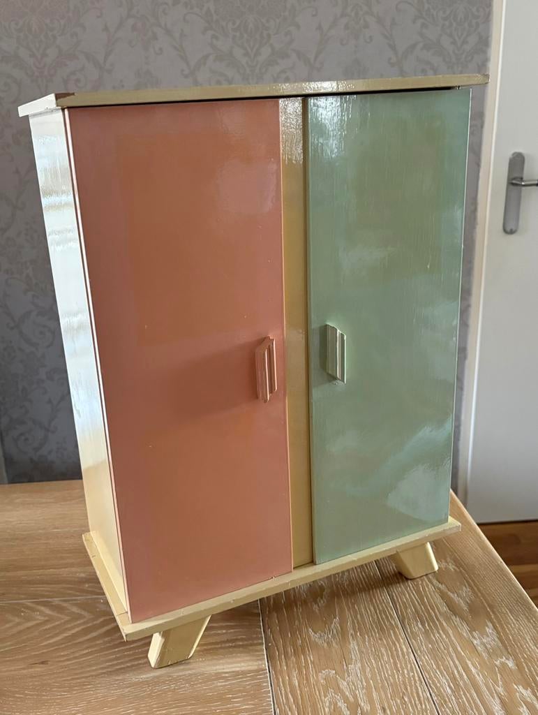 Vintage/ Retro kastje voor poppenkleertjes jaren 50/ 60, Huis en Inrichting, Kasten | Overige, Ophalen, Gebruikt
