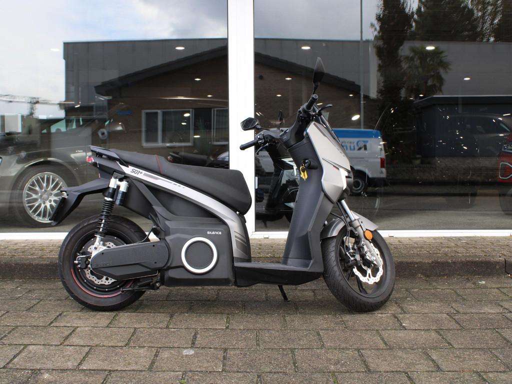 Silence S01+ Plus 95 km/u elektrische motorscooter /Prijs in, Motoren, Motoren | Overige merken, Info@silence.nl, Scooter, Bedrijf