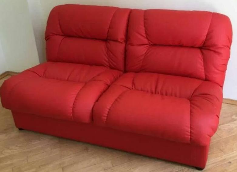 Rode bank, Gebruikt, 150 tot 200 cm, Tweepersoons, 75 tot 100 cm
