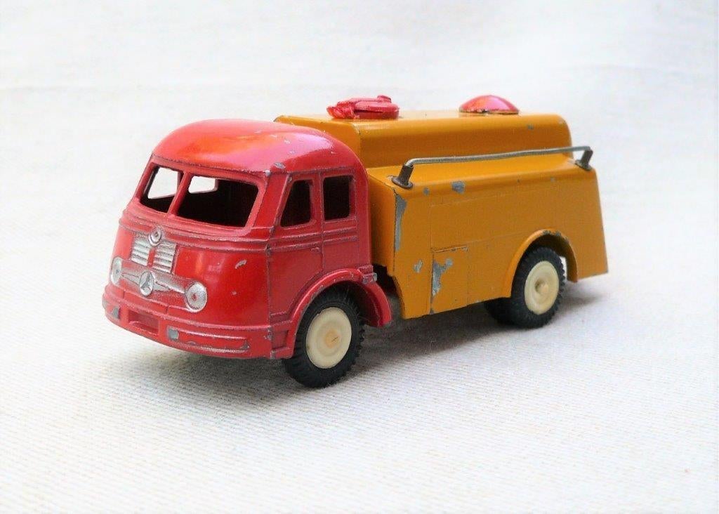 Gama w. Germany Mercedes LP315 (1958) tankwagen Shell 1/58., Antiek en Kunst, Ophalen of Verzenden