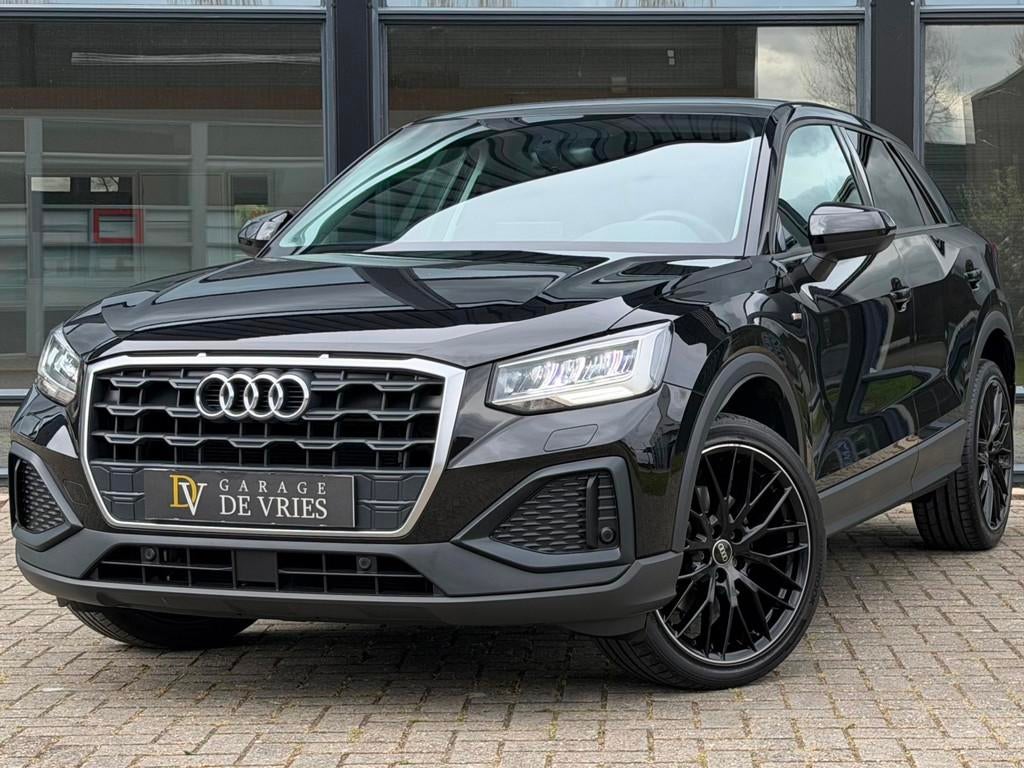 Audi Q2 35 TFSI S Edition S-Line Aut Virtual Leder Standkach, 4 cilinders, USB, Zwart, Bedrijf