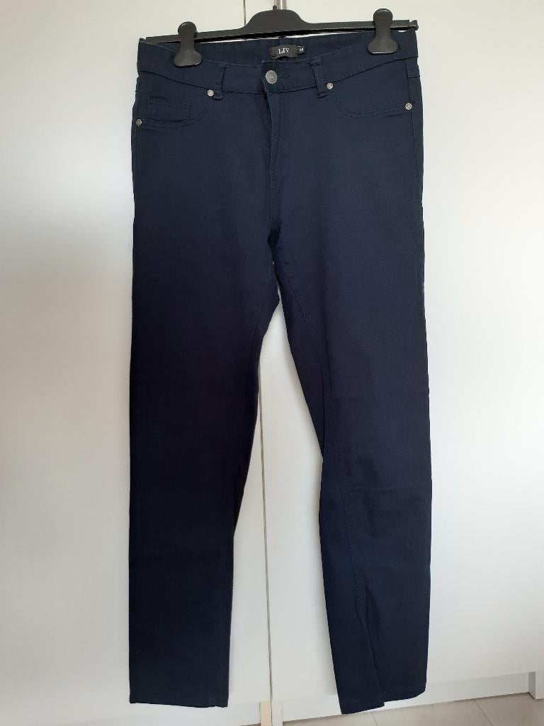 Donkerblauwe broek, maat 38, Kleding | Dames, Maat 38/40 (M), Blauw, Ophalen of Verzenden, Lang
