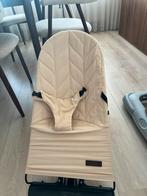 Wipstoel met klein vlekje, Gebruikt, Wipstoel, Met gordel(s) of riempje(s), Ophalen