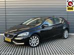 Volvo V40 1.6 D2 Momentum | Leder | Navi | Apk 01-2027, Voorwielaandrijving, Euro 5, Gebruikt, Beige
