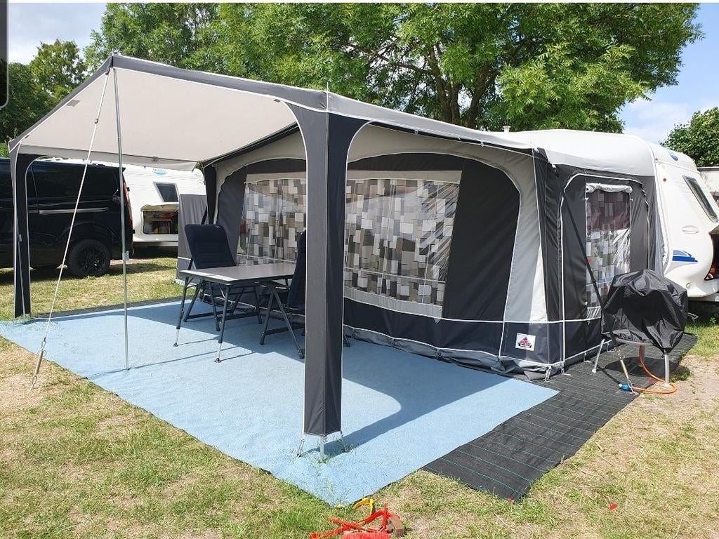 Hobby 495Ufe | Mover | Voortent + Luifel + Uitbouw | Fietsdr, Rondzit, Hobby, Particulier, 6 tot 7 meter