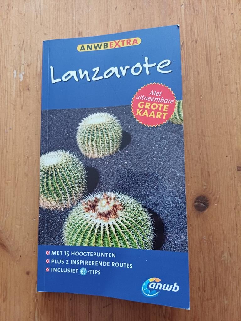 Reisgids ANWB extra Lanzarote, Europa, Ophalen of Verzenden, Zo goed als nieuw, Reisgids of -boek