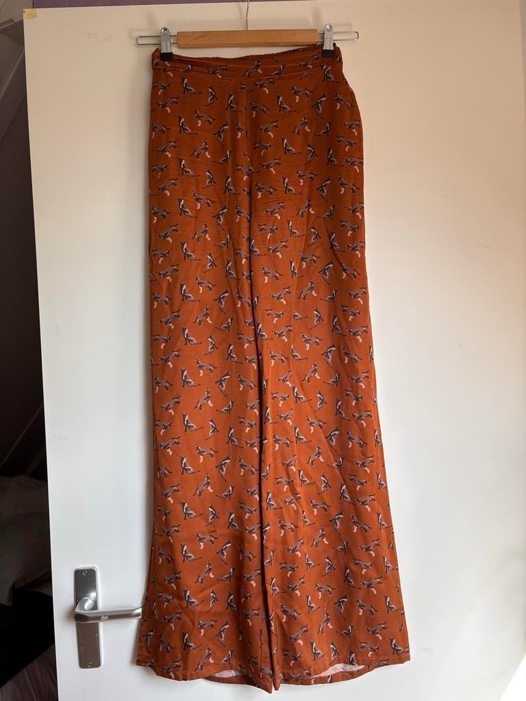 Mooie broek van Caroline Biss maat 42 viscose, Ophalen of Verzenden, Gedragen, Maat 42/44 (L), Bruin