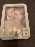 Witte fotolijst met 'LOVE' letters, 10x15cm, Ophalen, Nieuw, Kunststof, Minder dan 50 cm