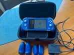 Nintendo Switch Lite Blauw met extra’s, Spelcomputers en Games, Ophalen of Verzenden, Overige kleuren, Zo goed als nieuw, Met beschermhoes of tas