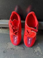 Kipsta kindervoetbalschoenen maat 31, Kinderen en Baby's, Ophalen, Gebruikt, Jongen of Meisje, Sportschoenen
