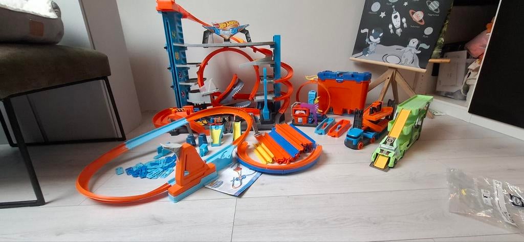 Hot Wheels Ultimate Garage & Mega Accessoires Pakket, Ophalen, Hot Wheels, Handmatig, Met looping