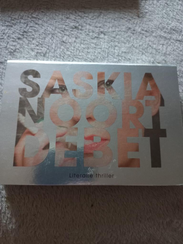 Saskia Noort - Debet, Ophalen of Verzenden, Zo goed als nieuw, Saskia Noort