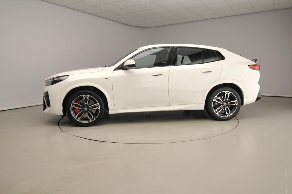BMW X2 sDrive20i | M-Sportpakket | LED | Leder | Navigatie |, Auto's, Met garantie (alle), Wit, Bedrijf, 3 cilinders