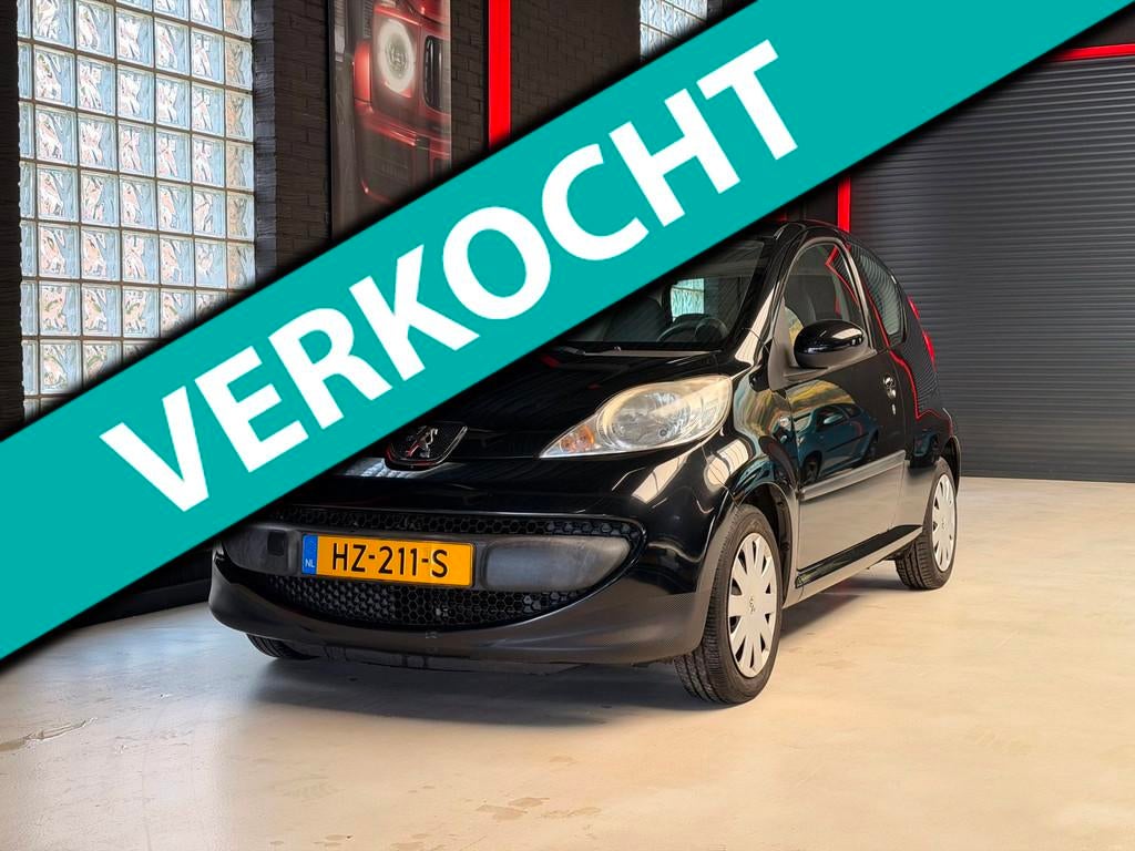Peugeot 107 1.0-12V XS|AUTOMAAT|AIRCO|BLUETOOTH, Auto's, Peugeot, Stof, Gebruikt, Zwart, Bedrijf