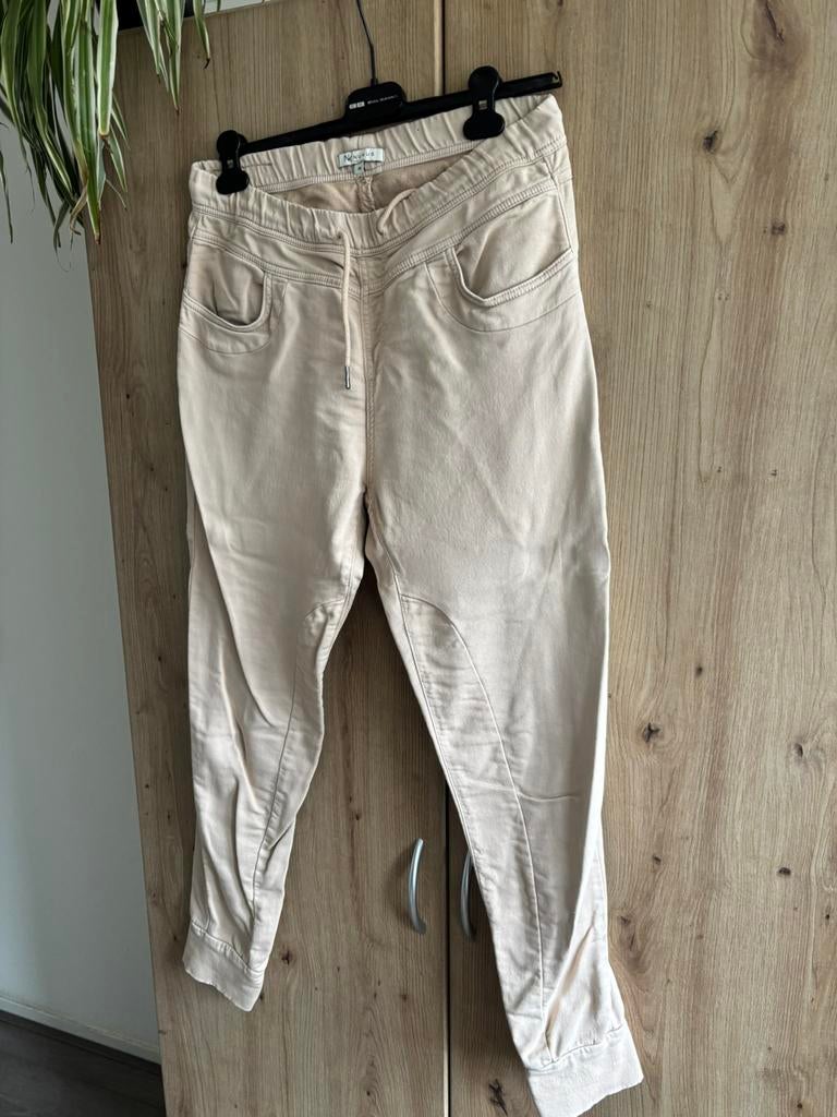 Nukus broek, Maat 38/40 (M), Beige, Ophalen of Verzenden, Zo goed als nieuw