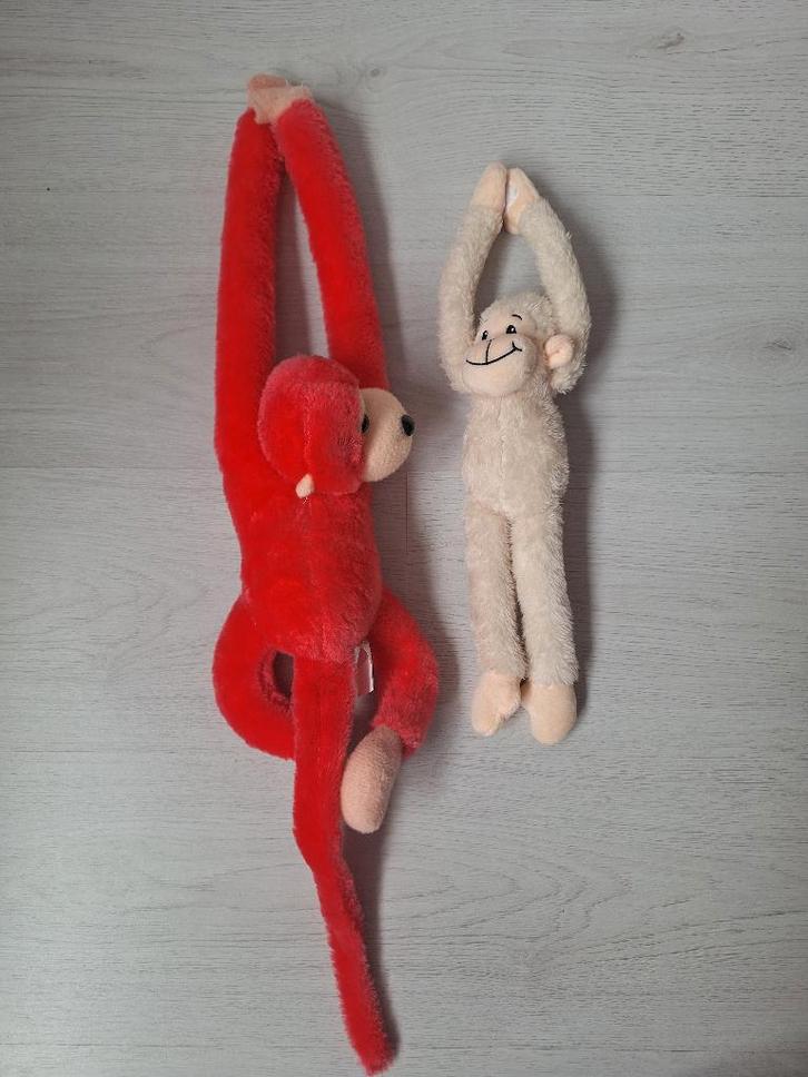 Set van 2 apen knuffels, Kinderen en Baby's, Speelgoed | Knuffels en Pluche, Zo goed als nieuw, Overige typen, Ophalen of Verzenden