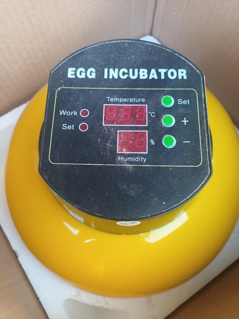 broedmachine voor 8 eieren, Dieren en Toebehoren, Vogels | Toebehoren, Zo goed als nieuw, Overige typen, Verzenden