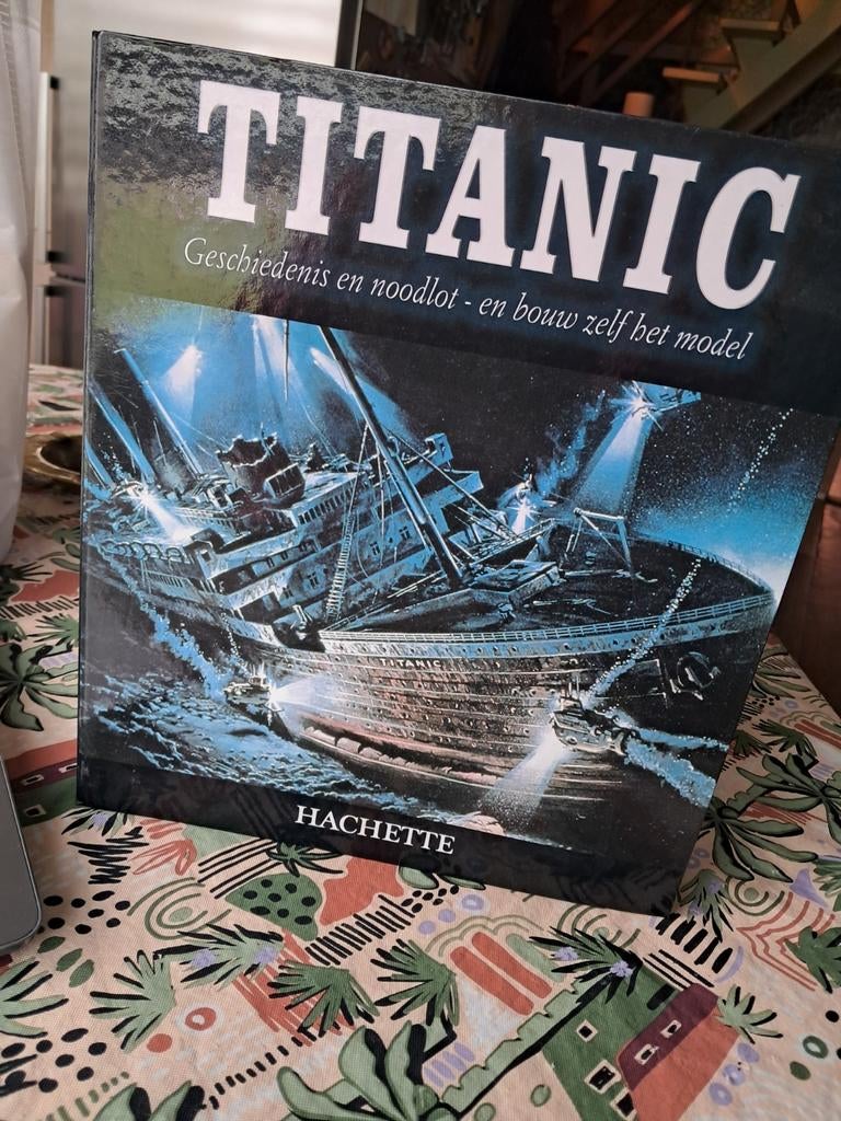 Overcompleet voor de liefhebber onder ons Titanic map, Ophalen of Verzenden