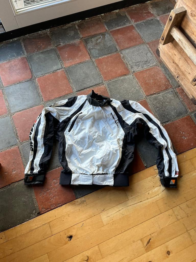 Zeiljasje small ( kind 176 of dame S), Watersport en Boten, Watersportkleding, Magic Marine, Ophalen of Verzenden, Zo goed als nieuw