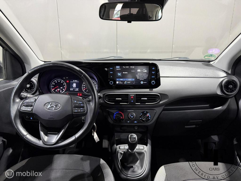 Hyundai i10 1.0 |Carplay|Stoelverwarming|Lane assist, Voorwielaandrijving, Stof, Gebruikt, Start-stop-systeem