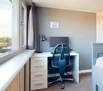 Te koop: wit bureau, Ophalen, Zo goed als nieuw, Bureau