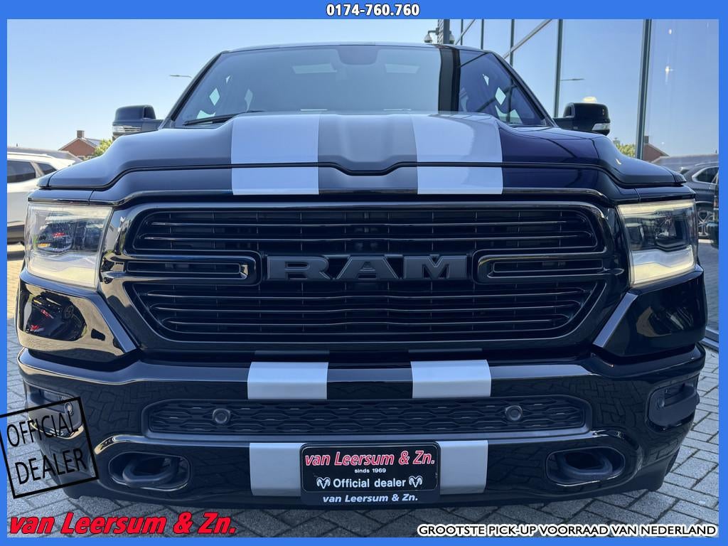 Dodge Ram 1500 5.7 V8 4x4 Crew Cab Big Horn | Pano | Uitlaat, Auto's, Automaat, Gebruikt, 5654 cc, Zwart