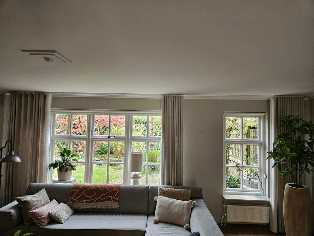 Nieuwe Veneta gordijnen / in between Greige, Ophalen, Nieuw, 200 cm of meer, 200 cm of meer