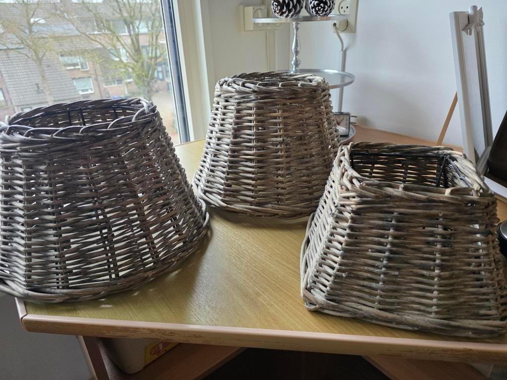 Rieten lampenkappen, Huis en Inrichting, Lampen | Lampenkappen, Ophalen, Rond, Minder dan 25 cm