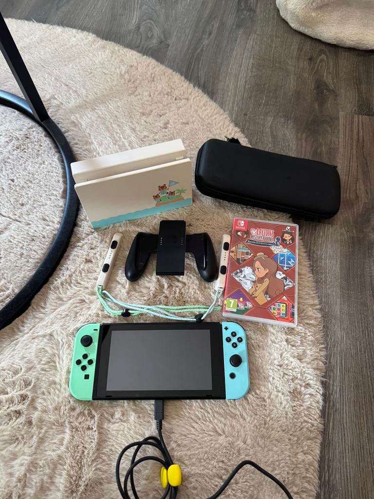 Nintendo Switch Animal Crossing Editie + doos + hoes, Spelcomputers en Games, Spelcomputers | Nintendo Switch, Ophalen, Met games