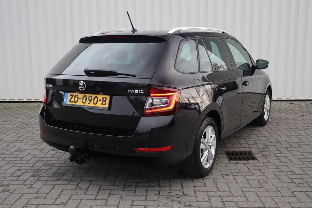 Skoda Fabia Combi 1.0 TSI 110pk DSG Style | Navigatie | Trek, Auto's, Skoda, 12 maanden, Stof, Gebruikt, Euro 6