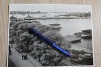 Foto WO II Veer pontenbrug in Amsterdam 1945, Verzenden, Foto, Zo goed als nieuw, 1940 tot 1960