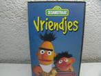 vhs 56a sesamstraat vriendjes, Cd's en Dvd's, VHS | Kinderen en Jeugd, Alle leeftijden, Ophalen of Verzenden, Gebruikt, Kinderprogramma's en -films