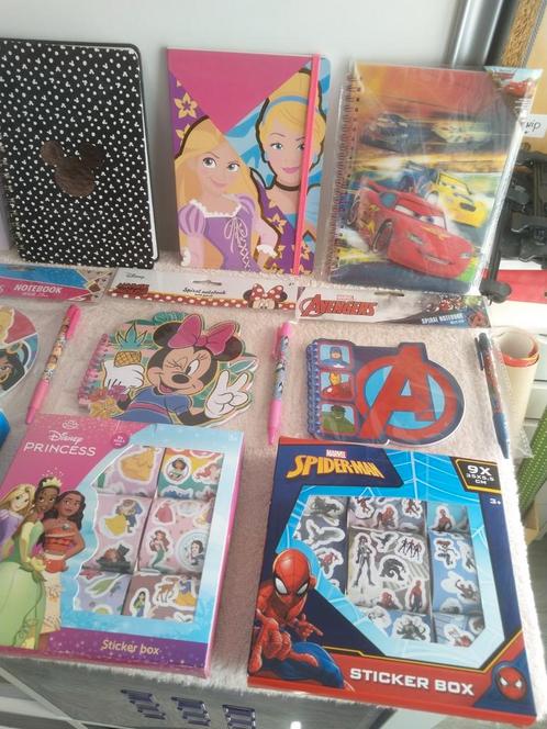 Partij Disney licentie artikelen in de mix nieuw, Diversen, Rommelmarktspullen, Nieuw, Ophalen of Verzenden