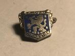 Emaille K.N.G.V. GYMNASTIEK Broche (Blauw/Metaalkleur)., Verzenden, Zo goed als nieuw, Sport, Speldje of Pin