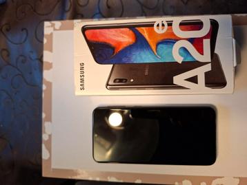 Samsung galaxy a20e  beschikbaar voor biedingen