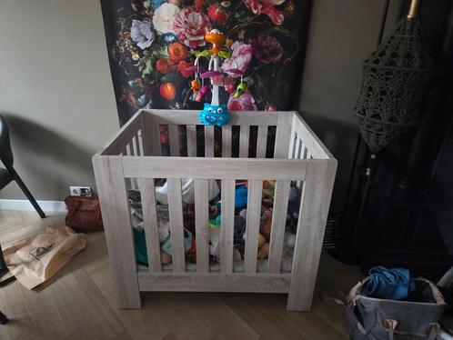 Box Grijs merk TWF, Kinderen en Baby's, Boxen, Zo goed als nieuw, Ophalen