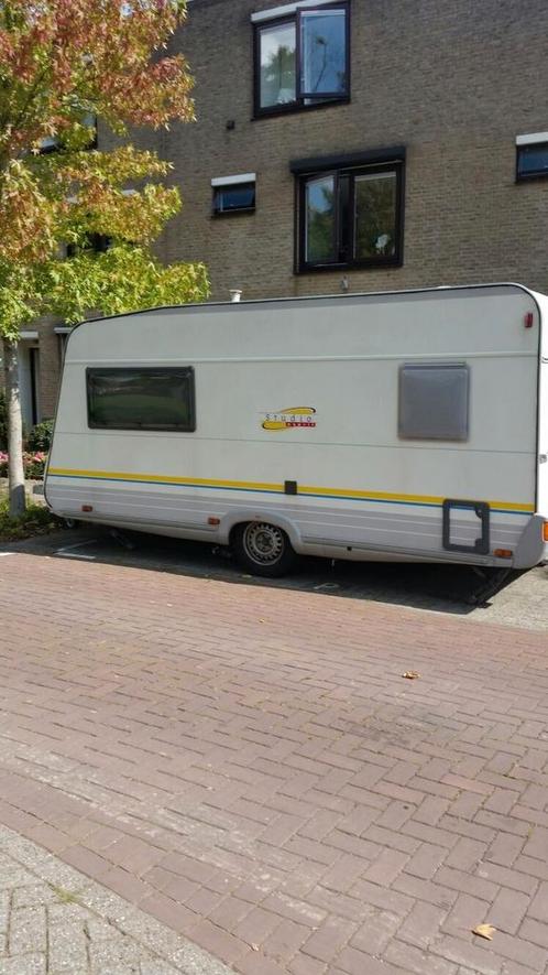 Mooie Bürstner Studio Esprit 440, Caravans en Kamperen, Caravans, Particulier, tot en met 4, Treinzit, Koelkast, Luifel, Mover