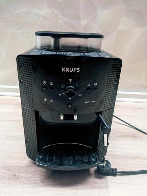 Koffiezetapparaat Krups EA8118, Witgoed en Apparatuur, Koffiezetapparaten, Gebruikt, Koffiebonen, Koffiemachine, 2 tot 4 kopjes
