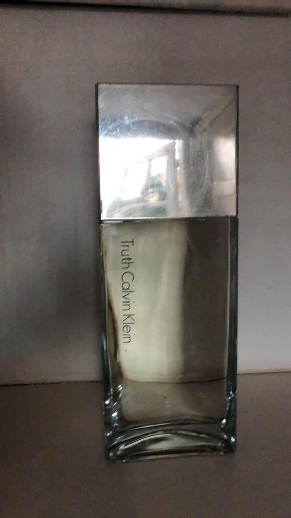 Giant Calvin Klein glazen etalagefles “TRUTH, Verzamelen, Parfumverzamelingen, Zo goed als nieuw, Parfumfles, Gevuld, Ophalen of Verzenden