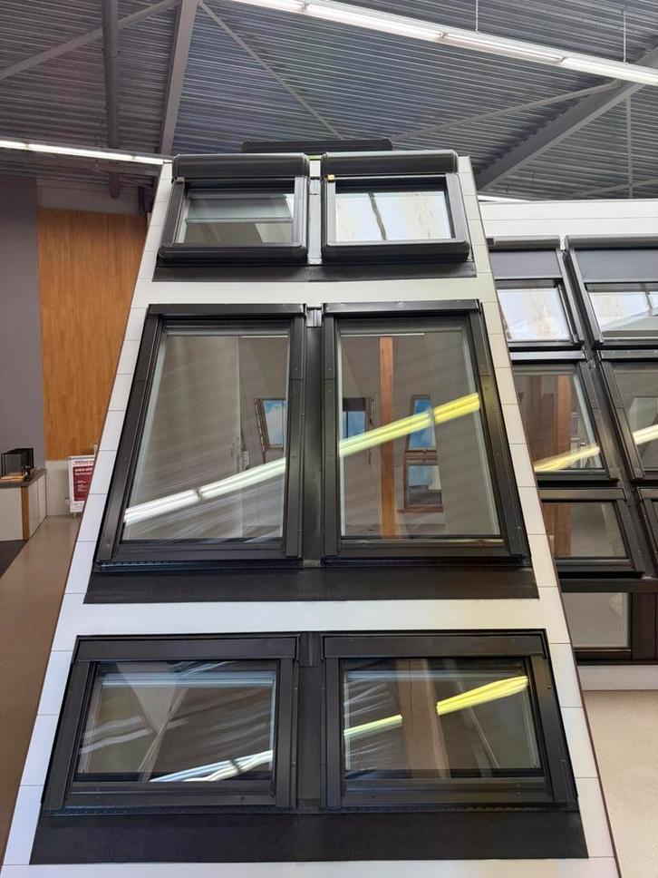 Fakro dakramen, Doe-het-zelf en Verbouw, Kozijnen en Schuifpuien, Zo goed als nieuw, Hout, 75 tot 150 cm, Ophalen